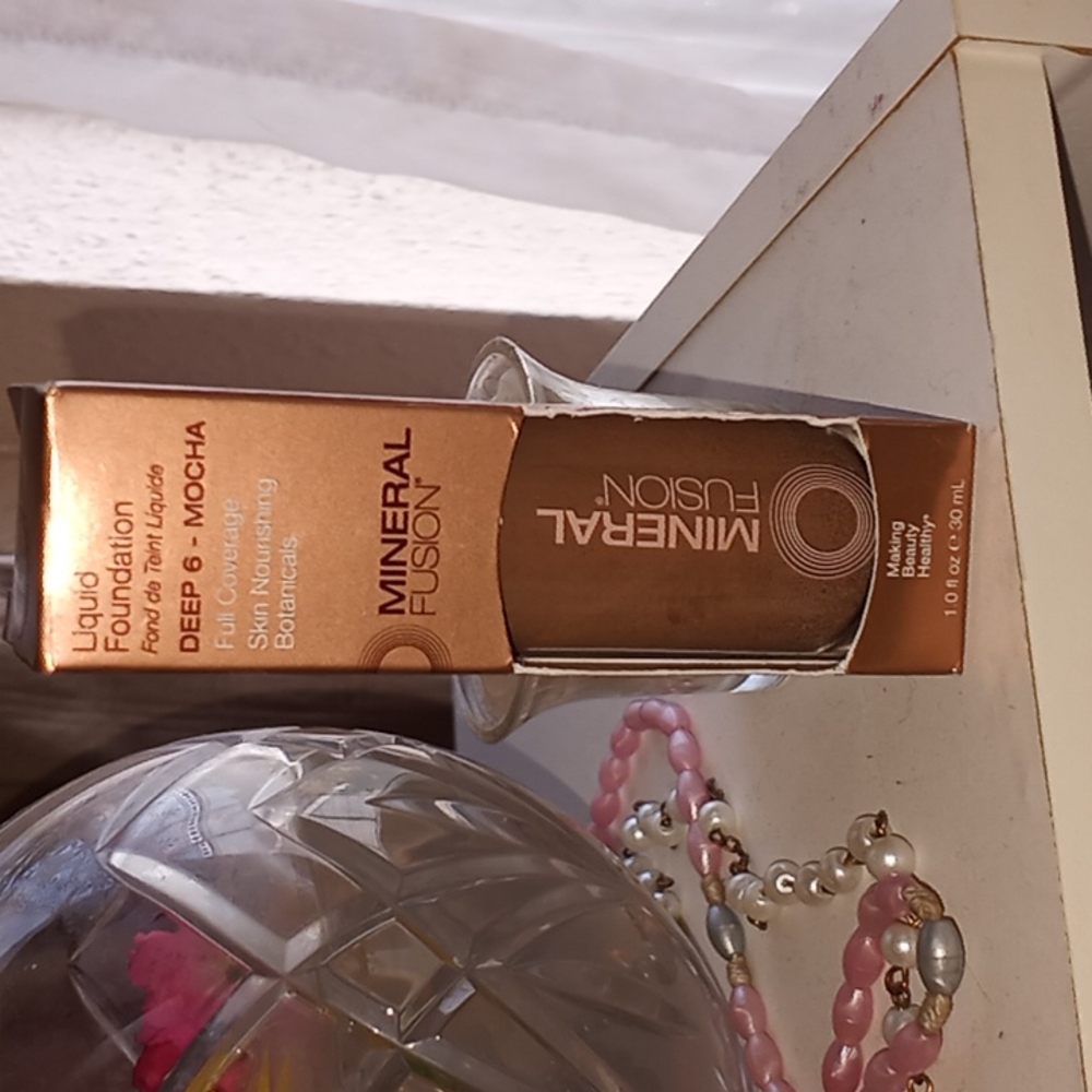 New Mineral Fusion Liquid Foundation